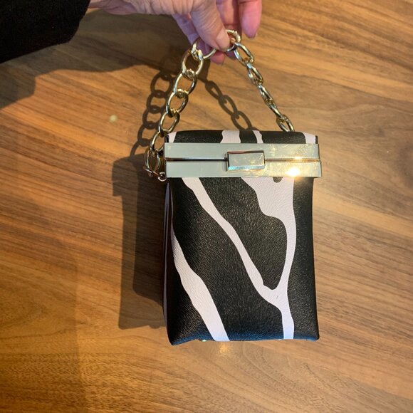 Fashion boot, fabric upper, Versace animal print inspired, 5 in heel, EUC, Sz 7 - Picture 16 of 16